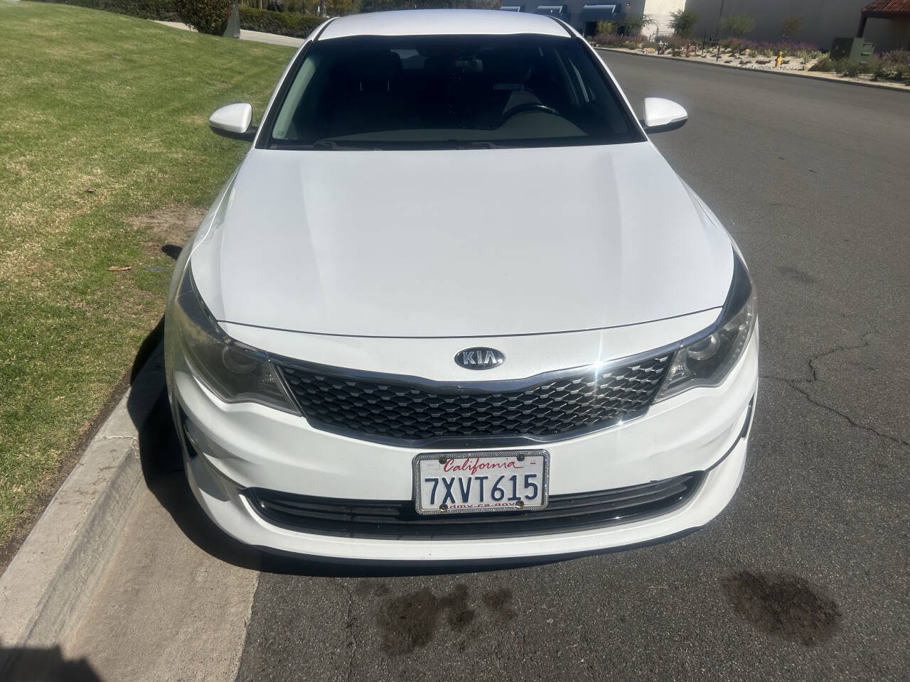 Used 2017 Kia Optima EX FWD image 1
