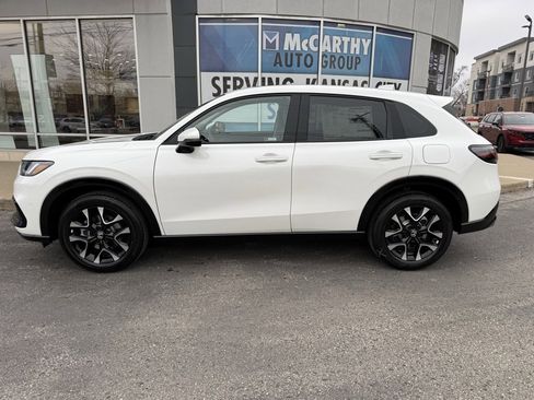 New 2026 Honda HR-V EX-L image 2