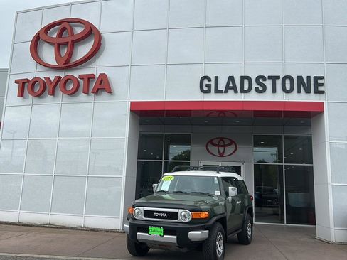 Used 2014 Toyota FJ Cruiser 4WD w/ Convenience Package image 1