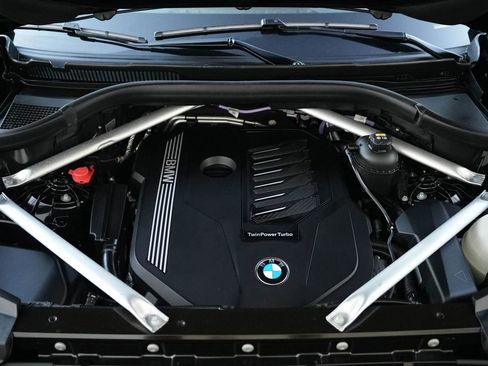 Used 2021 BMW X5 sDrive40i w/ M Sport Package image 19