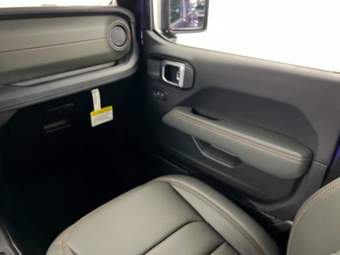 New 2026 Jeep Gladiator Mojave AWD/4WD image 10