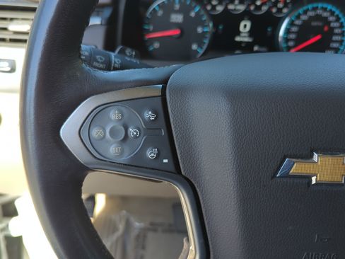 Used 2020 Chevrolet Tahoe Premier AWD/4WD image 13
