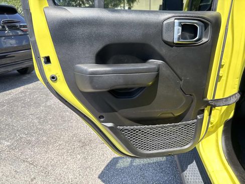 Used 2024 Jeep Wrangler Unlimited Sport AWD/4WD image 13