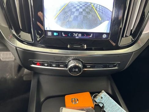 Used 2024 Volvo S60 B5 Core image 22