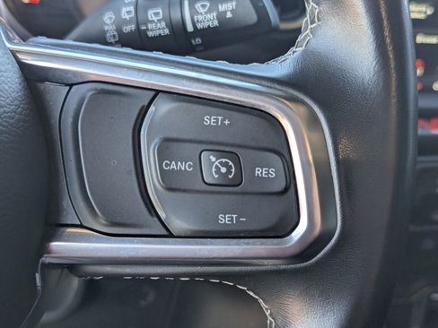 Used 2021 Jeep Wrangler Unlimited Sahara AWD/4WD image 22