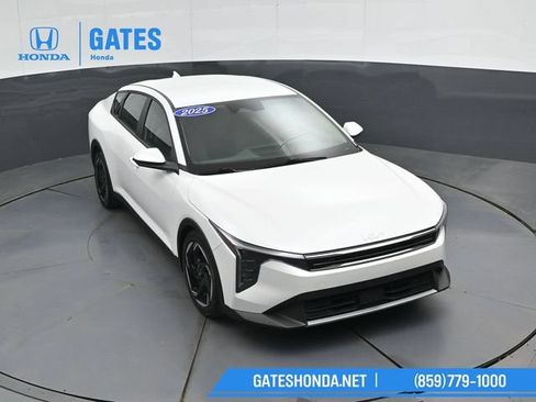 Used 2025 Kia K4 EX FWD image 49