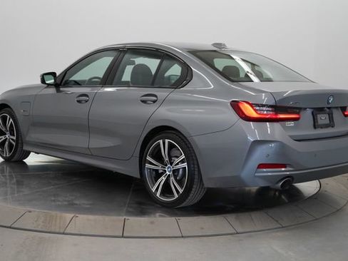 Used 2023 BMW 330e xDrive w/ Premium Package AWD/4WD image 7