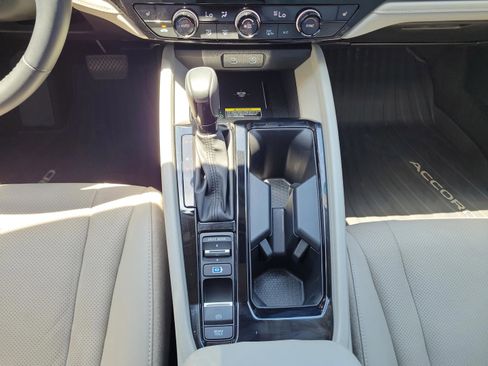 Used 2025 Honda Accord EX-L image 16