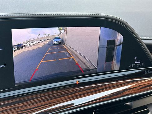 Used 2022 Cadillac Escalade Premium Luxury image 24