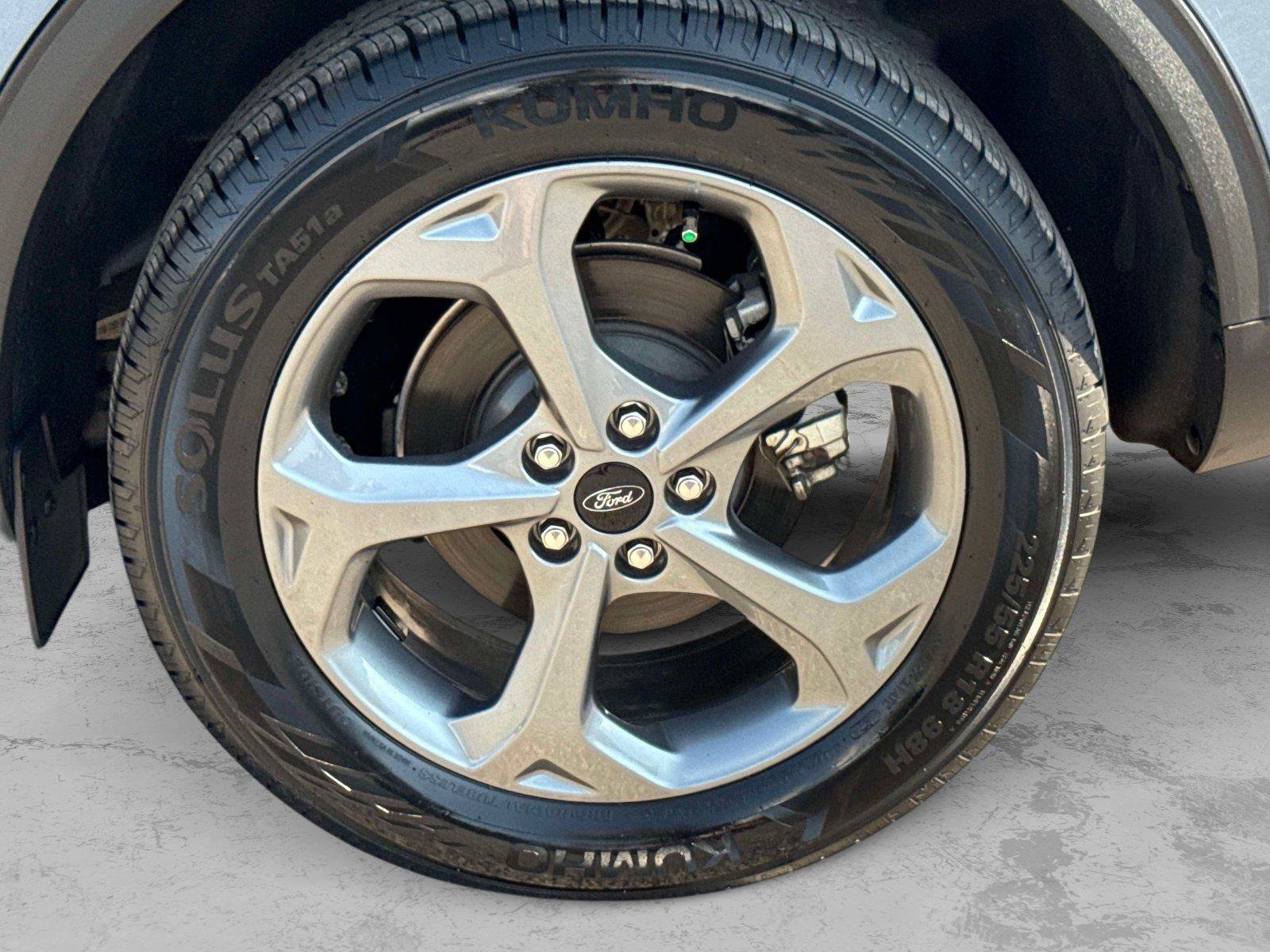 Used 2025 Ford Escape ST-Line Select AWD/4WD image 9