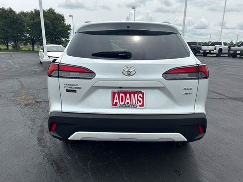 Certified 2022 Toyota Corolla Cross XLE w/ Convenience Package AWD/4WD image 7