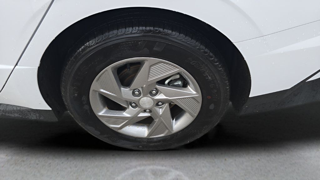 Certified 2026 Hyundai Sonata SE FWD image 32