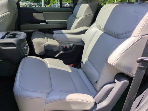 Certified 2025 Ford Expedition Active RWD image 29