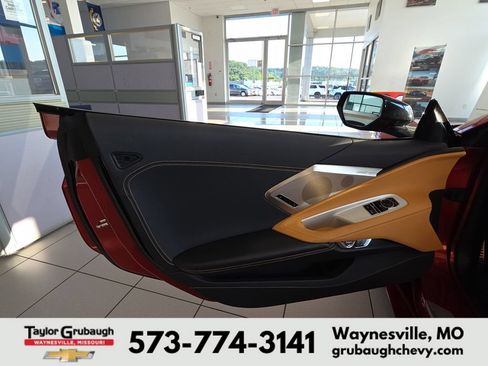 Used 2025 Chevrolet Corvette Stingray Preferred Cpe w/ Z51 Performance Package RWD image 11