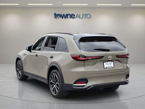 Used 2025 MAZDA CX-70 Plug-In Hybrid w/ Premium Plus AWD/4WD image 3