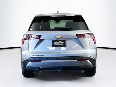 Used 2025 Chevrolet Equinox LT AWD/4WD image 7