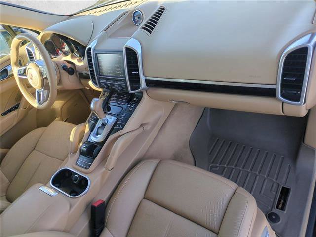 Used 2016 Porsche Cayenne AWD/4WD image 23