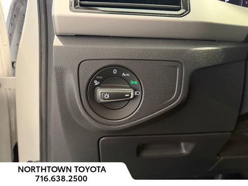 Used 2023 Volkswagen Atlas SE AWD/4WD image 22