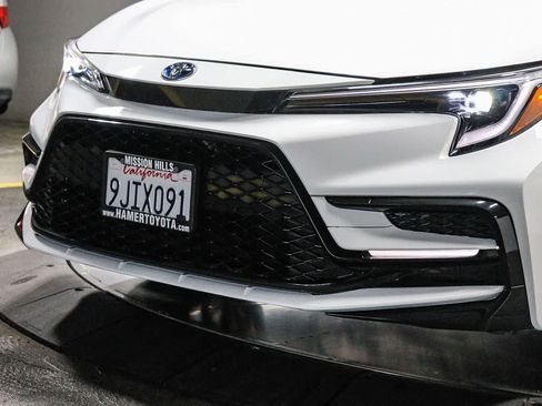 Certified 2024 Toyota Corolla SE FWD image 8