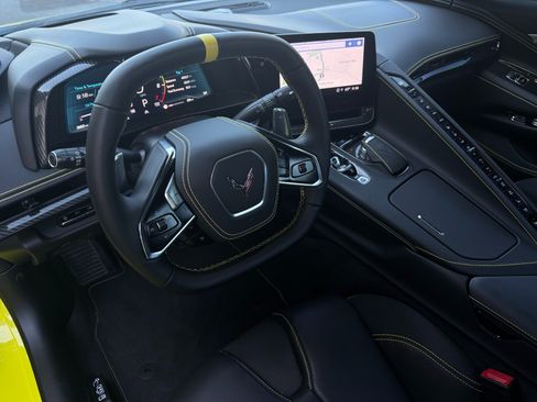 Used 2023 Chevrolet Corvette Stingray Premium Conv RWD image 27