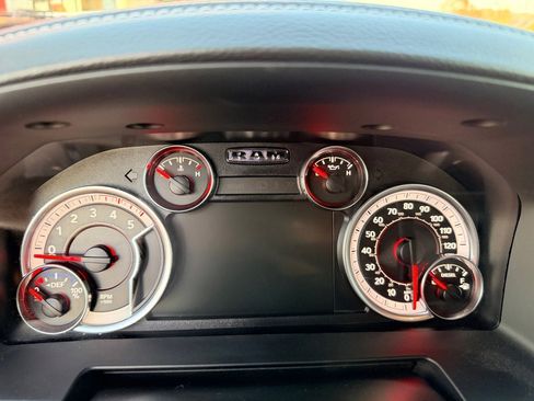 Used 2018 RAM 3500 Big Horn w/ Sport Appearance Group image 10