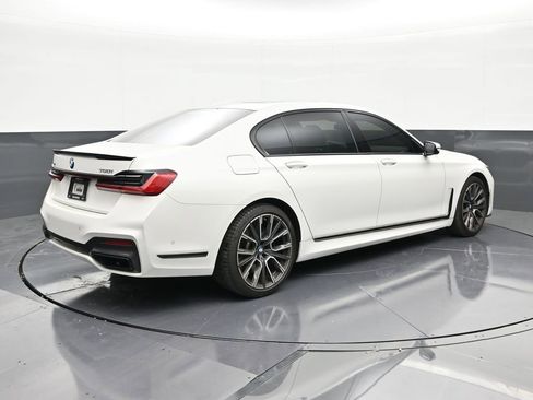 Used 2021 BMW 750i xDrive w/ M Sport Package AWD/4WD image 5