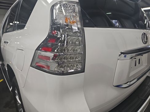 Used 2023 Lexus GX 460 Premium image 36