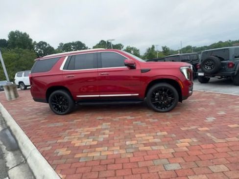 Used 2026 GMC Yukon Elevation w/ Elevation Premium Package AWD/4WD image 4