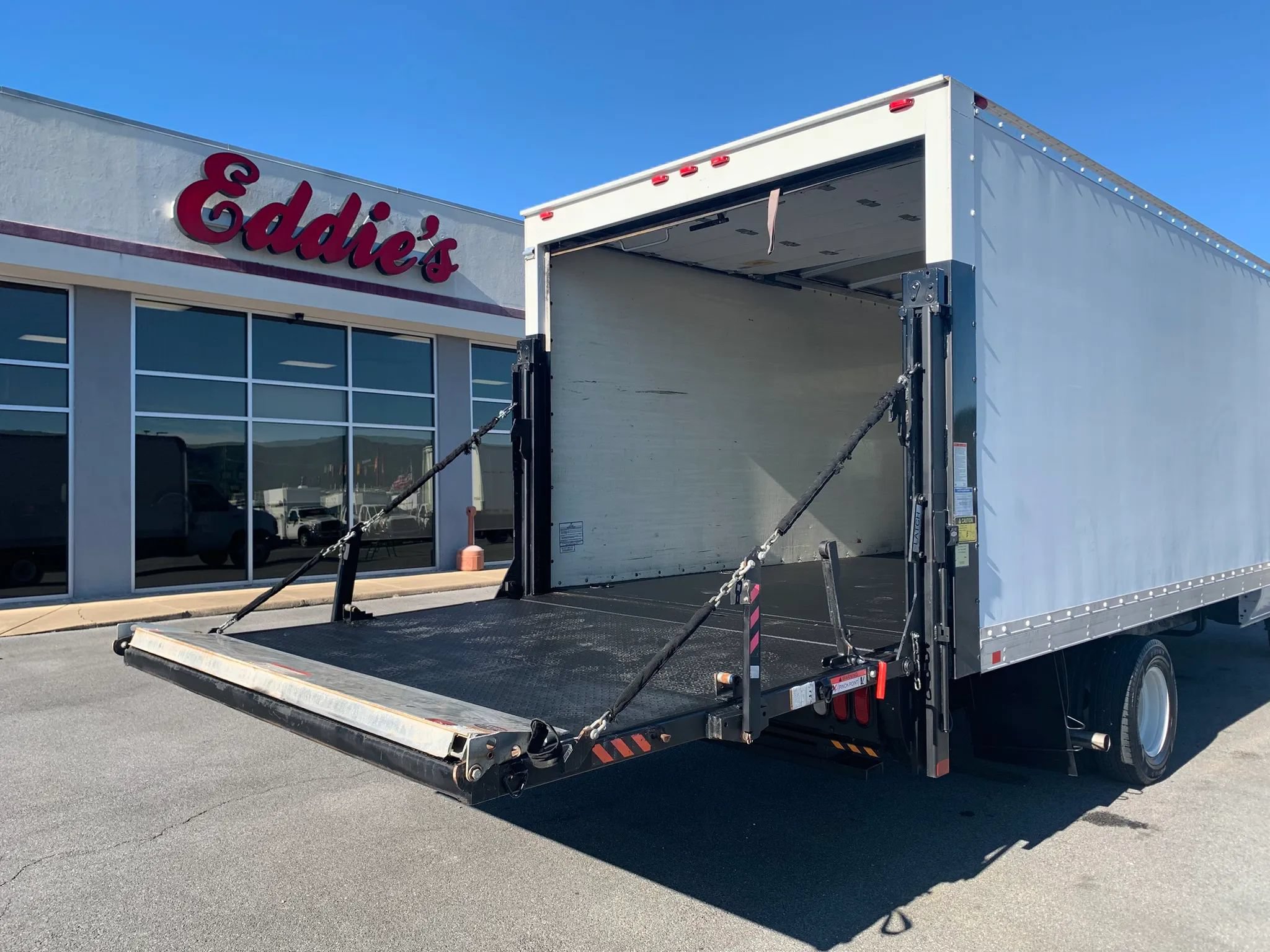 Used 2017 Ford E-450 and Econoline 450 Super Duty w/ Power Windows & Locks Group RWD image 28