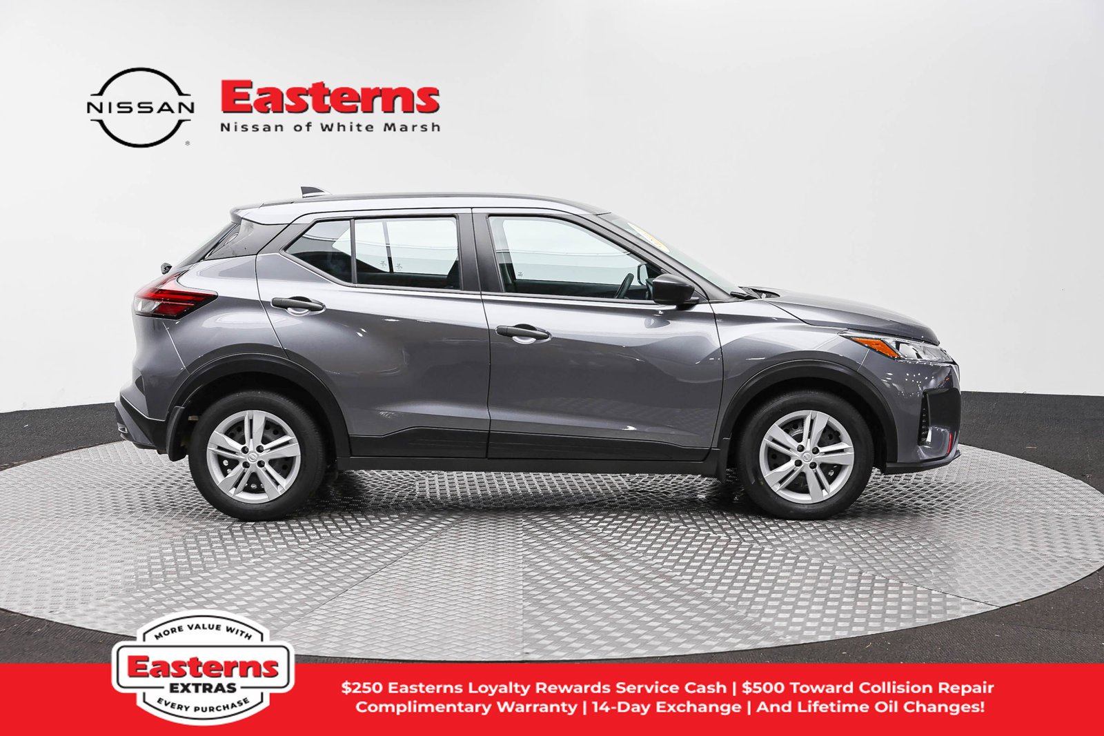 Used 2024 Nissan Kicks S FWD image 4
