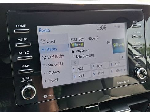 Used 2023 Toyota Camry SE FWD image 17