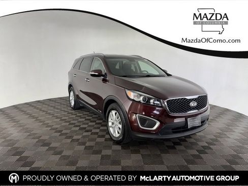 Used 2018 Kia Sorento LX image 1