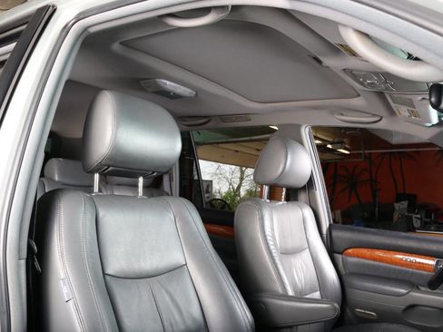 Used 2003 Lexus GX 470 image 38