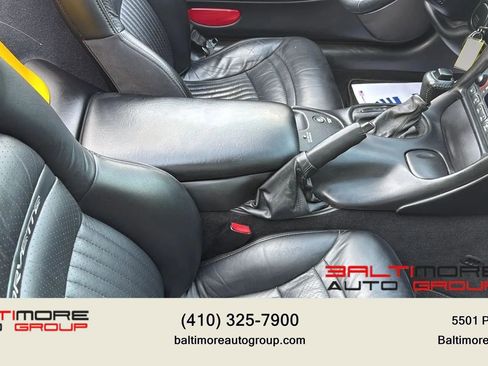 Used 2002 Chevrolet Corvette Convertible w/ Preferred Equipment Group2 RWD image 32