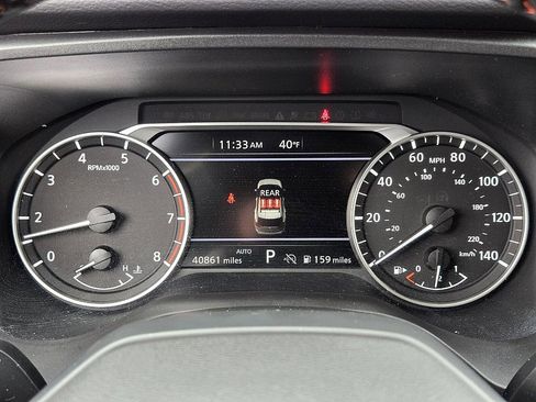 Certified 2025 Nissan Rogue SV image 17