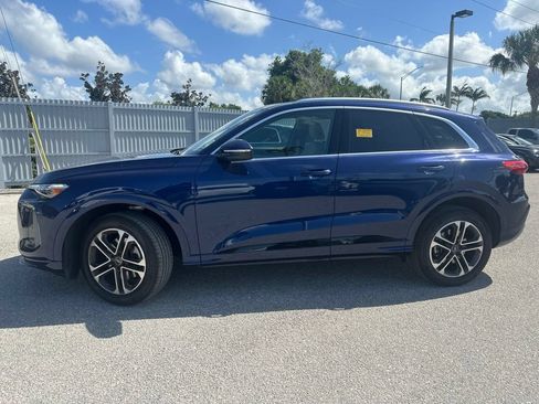 Certified 2025 Audi Q5 Premium Plus w/ Premium Plus AWD/4WD image 5