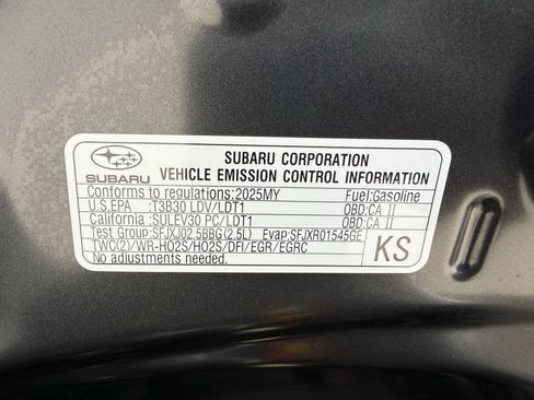 Used 2025 Subaru Crosstrek 2.0i Premium image 37