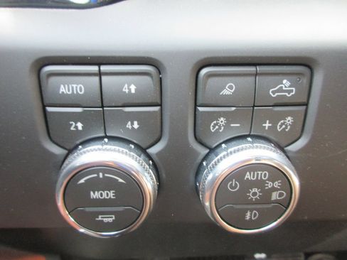 New 2026 GMC Sierra 2500 Denali Ultimate AWD/4WD image 18