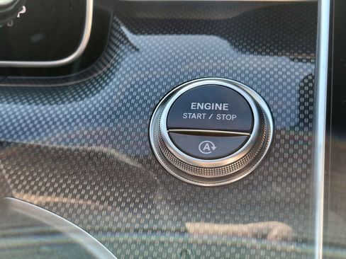 New 2026 Mercedes-Benz C 43 AMG 4MATIC Sedan image 31