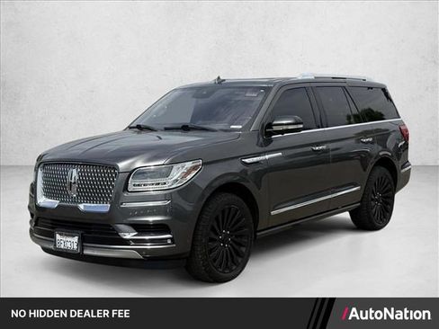 Used 2018 Lincoln Navigator Reserve w/ Technology Package AWD/4WD image 1
