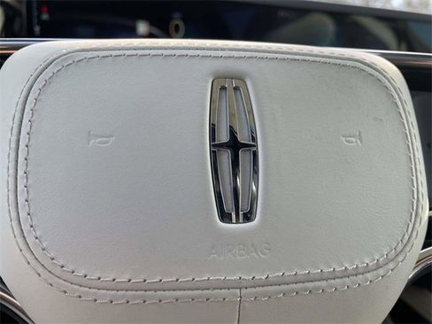 Used 2024 Lincoln Nautilus Black Label image 29