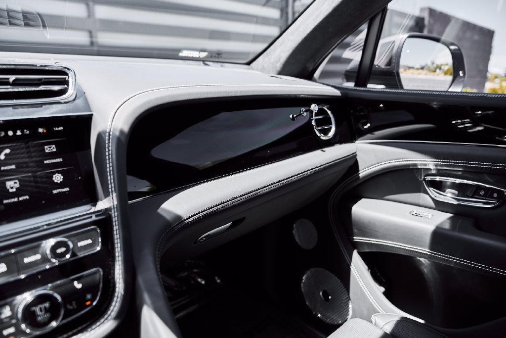 Used 2024 Bentley Bentayga AWD/4WD image 79