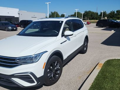 Used 2024 Volkswagen Tiguan SE