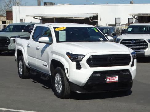 Used 2024 Toyota Tacoma SR5 image 2
