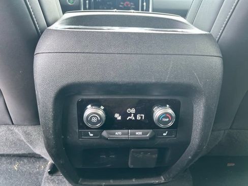 Used 2024 GMC Acadia Elevation w/ Luxury Package AWD/4WD image 22