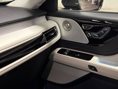 New 2026 Lincoln Aviator Reserve AWD/4WD image 30