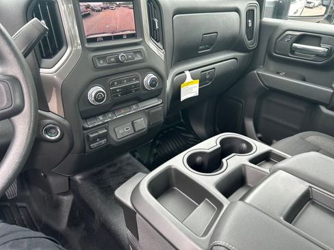 New 2025 GMC Sierra 2500 Pro image 18