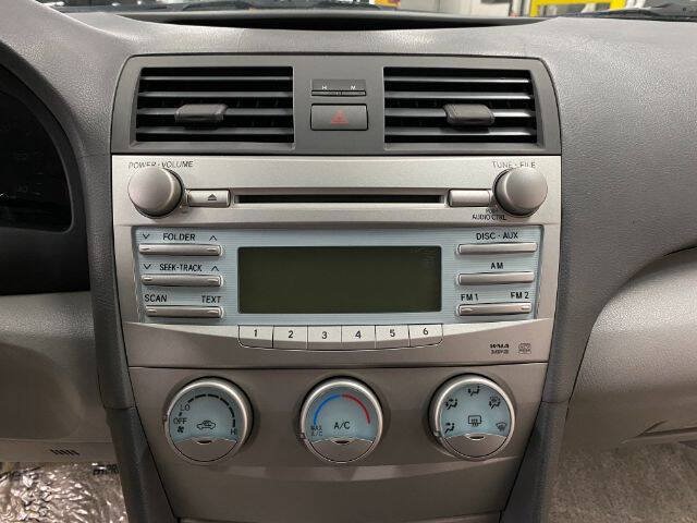 Used 2009 Toyota Camry FWD image 21
