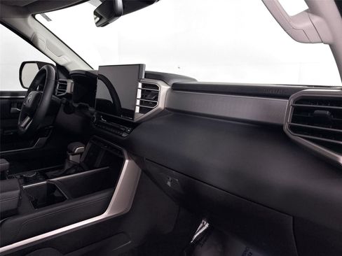 Used 2024 Toyota Tundra Limited image 42