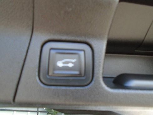Used 2019 GMC Acadia SLT AWD/4WD image 29